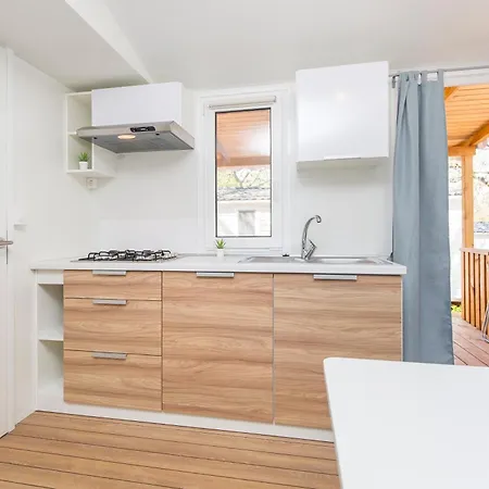 홀리데이파크 Albatross Mobile Homes On Valamar Lanterna