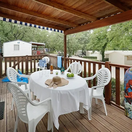 홀리데이파크 Albatross Mobile Homes On Valamar Lanterna 4*