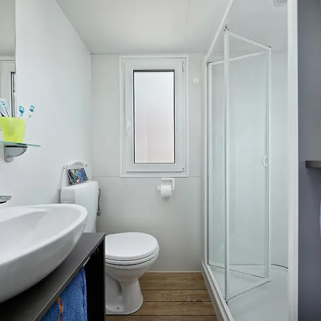 Albatross Mobile Homes On Valamar Lanterna 4*