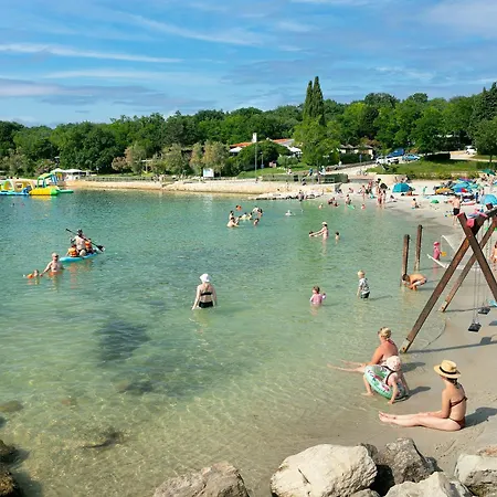 Albatross Mobile Homes On Valamar Lanterna