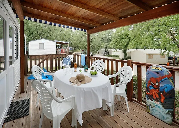 홀리데이파크 Albatross Mobile Homes On Valamar Lanterna 4*