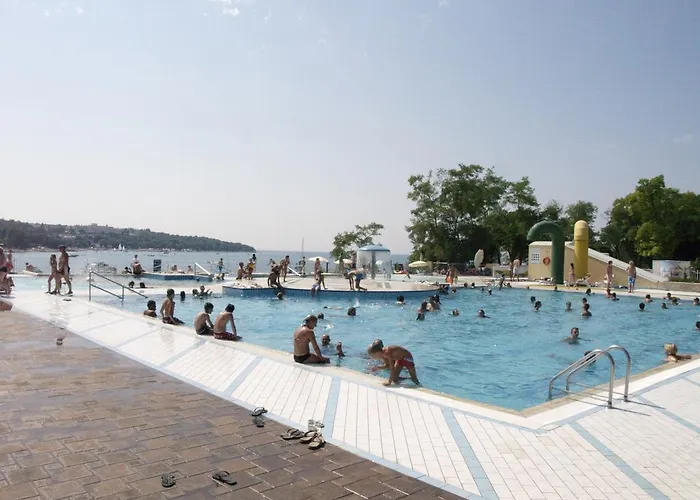 Albatross Mobile Homes On Valamar Lanterna